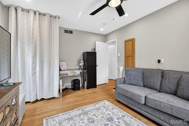 671 Meramec Station Road, Manchester, MO 63021