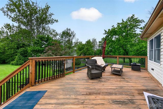 671 Meramec Station Road, Manchester, MO 63021