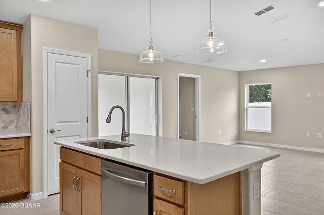 17 Lleberry Path, Palm Coast, FL 32164