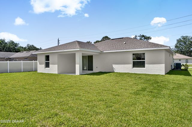 17 Lleberry Path, Palm Coast, FL 32164