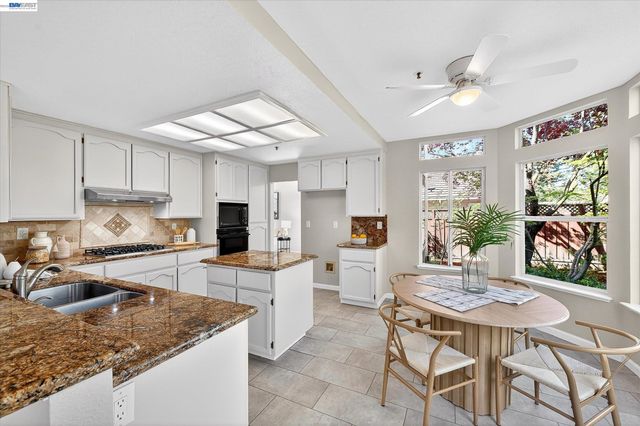 912 Loyola Way, Livermore, CA 94550