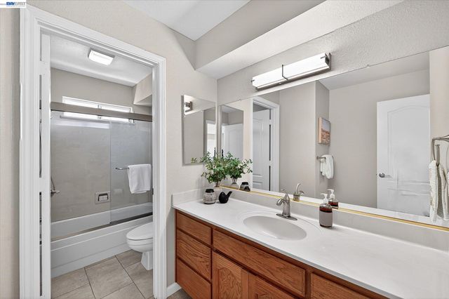 912 Loyola Way, Livermore, CA 94550