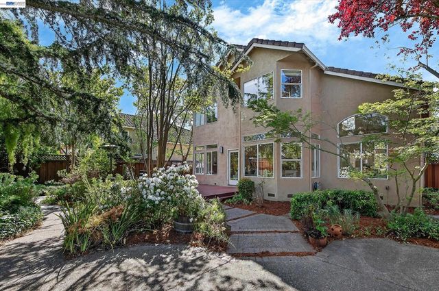 912 Loyola Way, Livermore, CA 94550