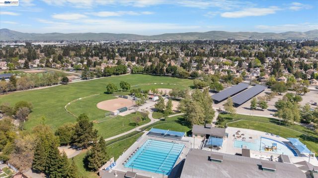 912 Loyola Way, Livermore, CA 94550