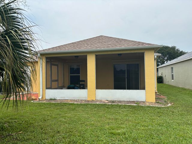 1776 Vista Lake Circle, Melbourne, FL 32904