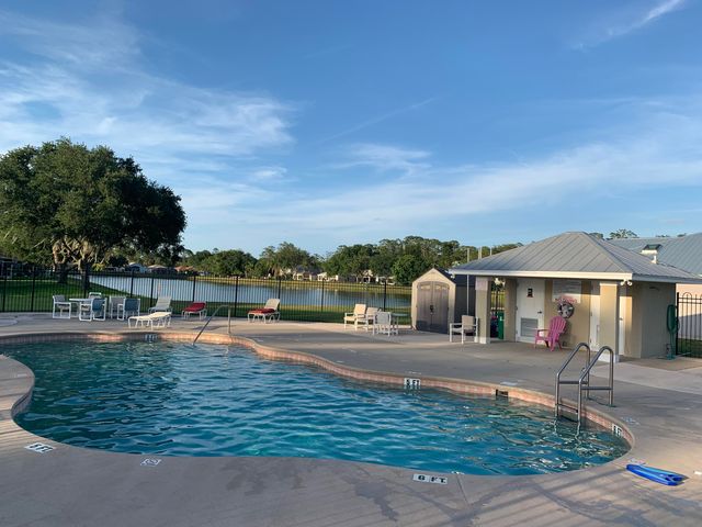 1776 Vista Lake Circle, Melbourne, FL 32904