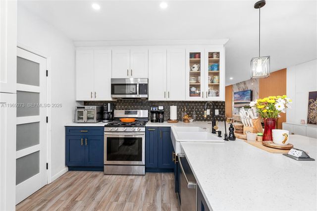 10930 Periwinkle Ln, Tamarac, FL 33321