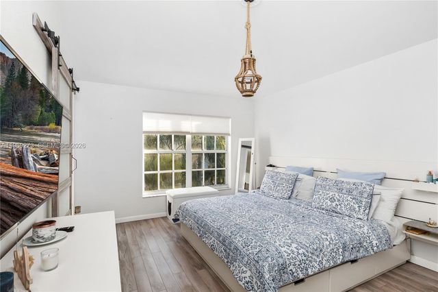 10930 Periwinkle Ln, Tamarac, FL 33321