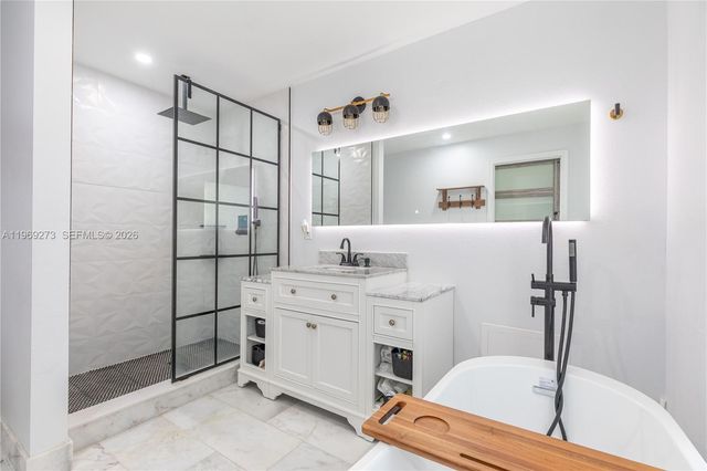 10930 Periwinkle Ln, Tamarac, FL 33321