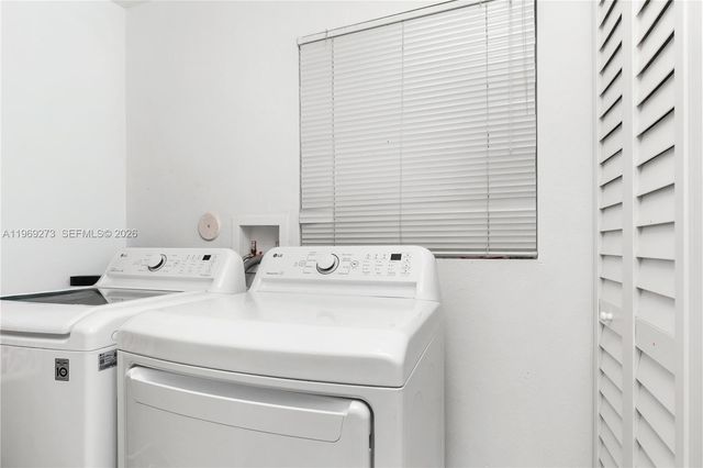 10930 Periwinkle Ln, Tamarac, FL 33321