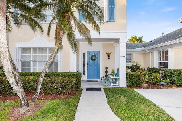 10930 Periwinkle Ln, Tamarac, FL 33321