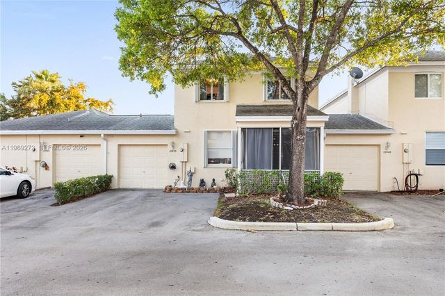 10930 Periwinkle Ln, Tamarac, FL 33321