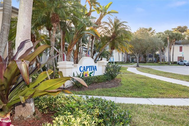 10930 Periwinkle Ln, Tamarac, FL 33321