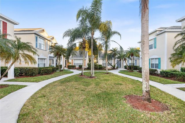 10930 Periwinkle Ln, Tamarac, FL 33321