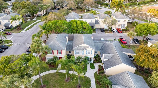 10930 Periwinkle Ln, Tamarac, FL 33321