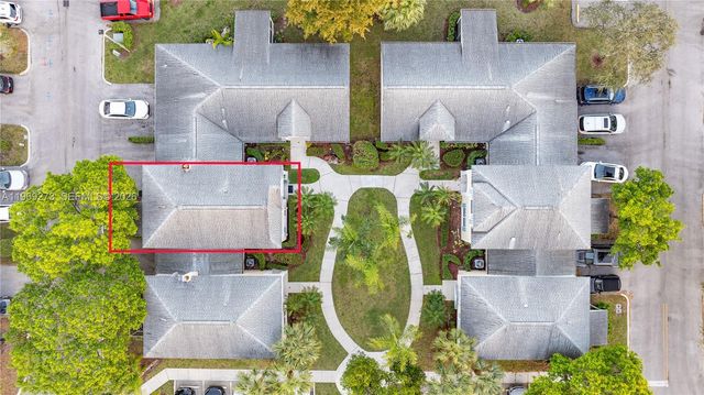 10930 Periwinkle Ln, Tamarac, FL 33321