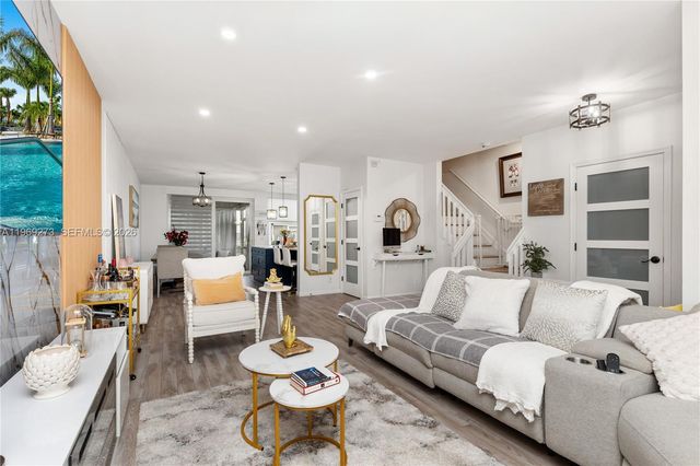 10930 Periwinkle Ln, Tamarac, FL 33321