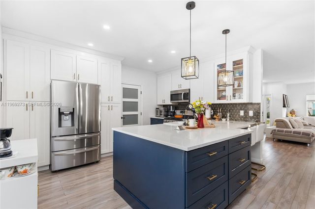 10930 Periwinkle Ln, Tamarac, FL 33321