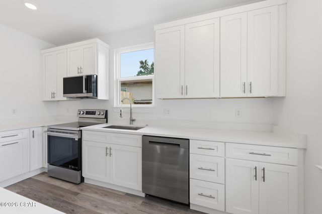 848 E 12th Court, Panama City, FL 32401