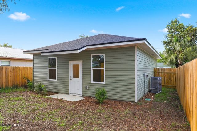 848 E 12th Court, Panama City, FL 32401
