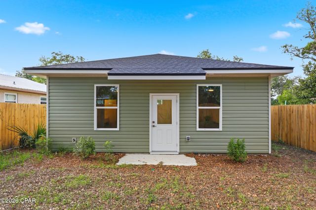 848 E 12th Court, Panama City, FL 32401