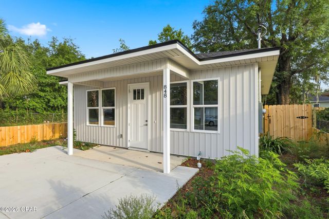848 E 12th Court, Panama City, FL 32401
