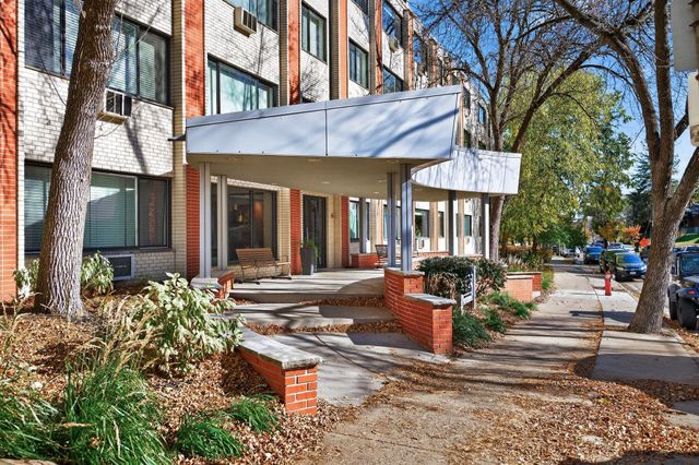 2700 W 44th Street 104, Minneapolis, MN 55410