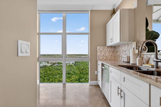 700 E Boynton Beach Boulevard Ph 2, Boynton Beach, FL 33435