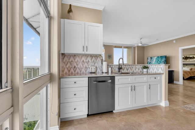 700 E Boynton Beach Boulevard Ph 2, Boynton Beach, FL 33435