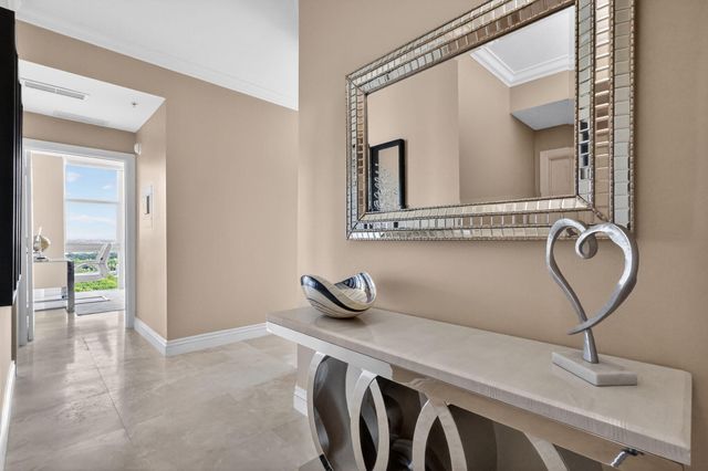 700 E Boynton Beach Boulevard Ph 2, Boynton Beach, FL 33435