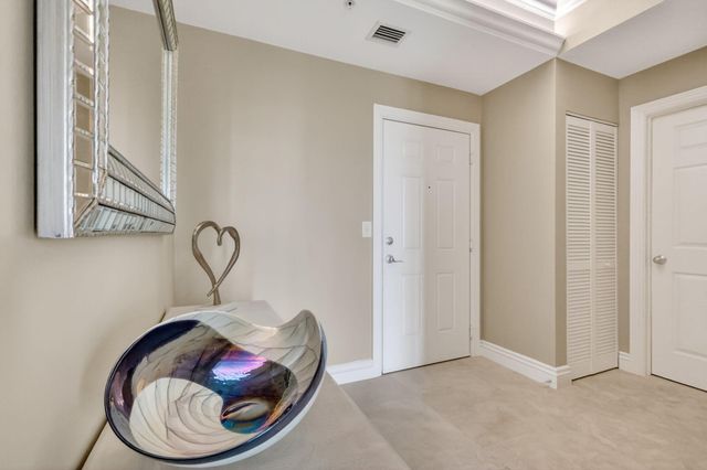 700 E Boynton Beach Boulevard Ph 2, Boynton Beach, FL 33435