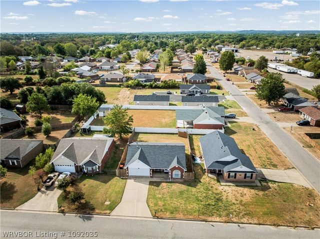 3804 Kingsberry Drive, Van Buren, AR 72956