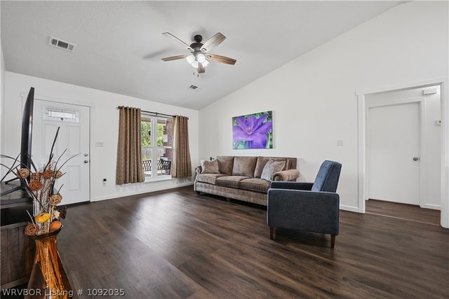 3804 Kingsberry Drive, Van Buren, AR 72956