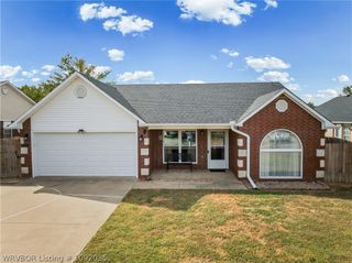 3804 Kingsberry Drive, Van Buren, AR 72956
