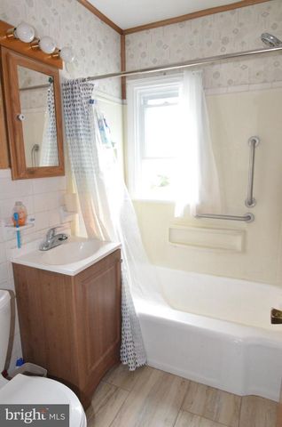 464 CENTER AVE, Runnemede, NJ 08078