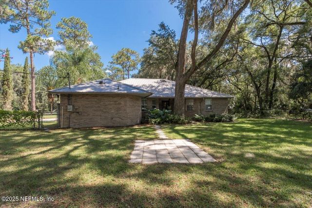 101 ROBERTS Court, Palatka, FL 32177