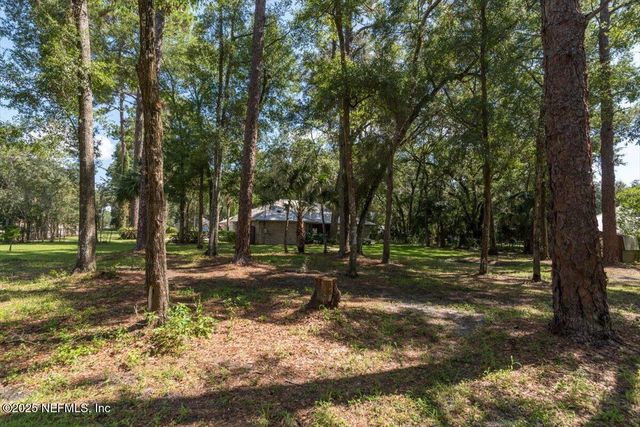 101 ROBERTS Court, Palatka, FL 32177