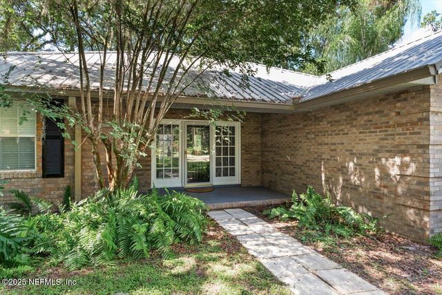 101 ROBERTS Court, Palatka, FL 32177
