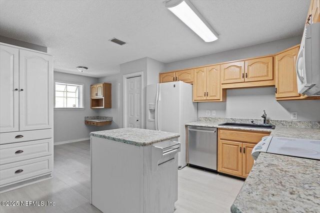101 ROBERTS Court, Palatka, FL 32177