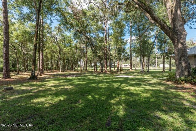 101 ROBERTS Court, Palatka, FL 32177