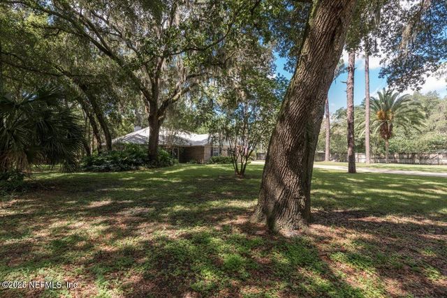 101 ROBERTS Court, Palatka, FL 32177