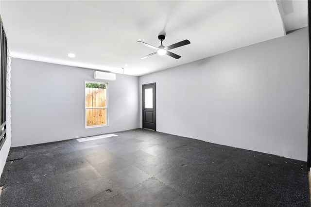 9403 Spaulding Street, Houston, TX 77016