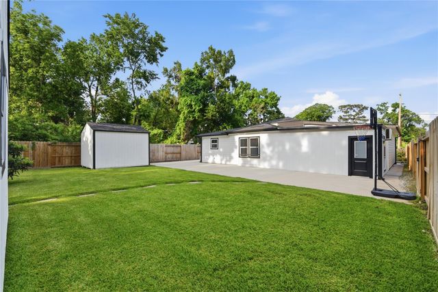 9403 Spaulding Street, Houston, TX 77016