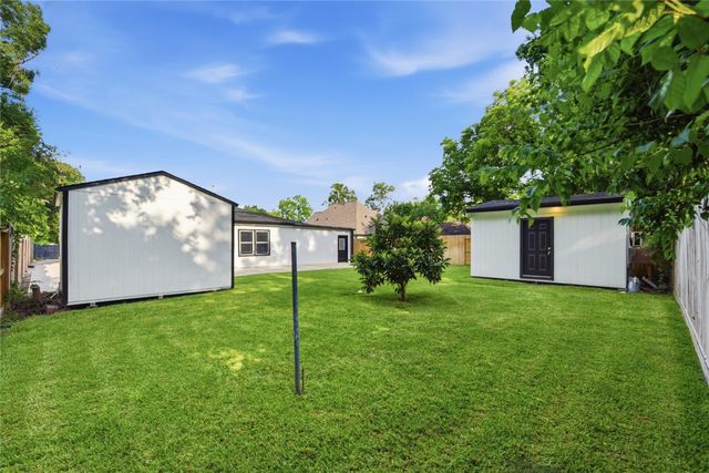 9403 Spaulding Street, Houston, TX 77016