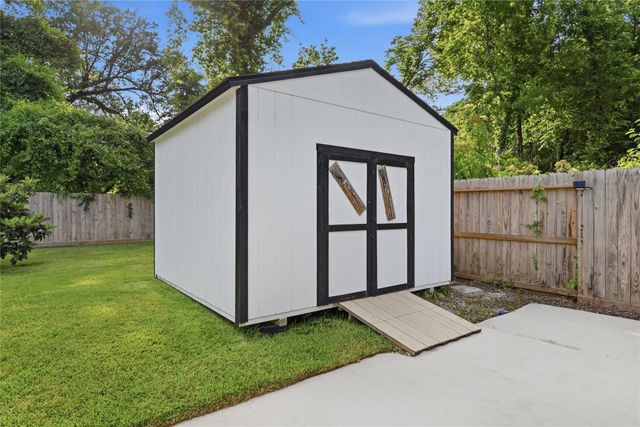 9403 Spaulding Street, Houston, TX 77016