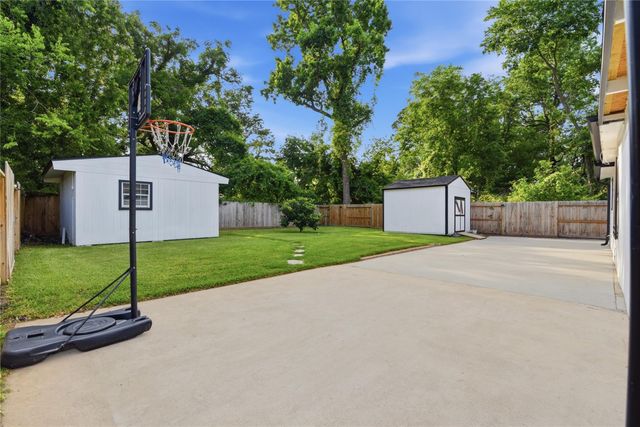 9403 Spaulding Street, Houston, TX 77016