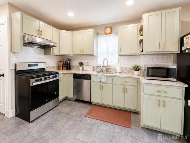 46 Herbert Avenue, Milltown, NJ 08850