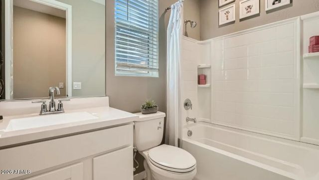9819 W WHITTON Avenue, Phoenix, AZ 85037