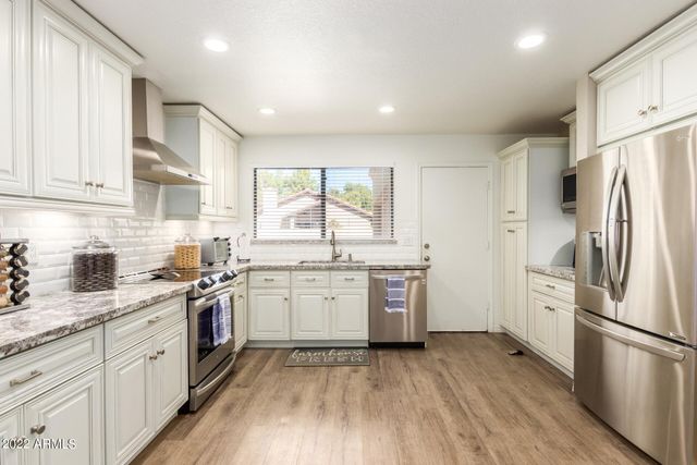 311 E PINON Way, Gilbert, AZ 85234