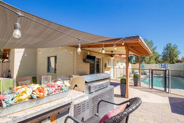 311 E PINON Way, Gilbert, AZ 85234